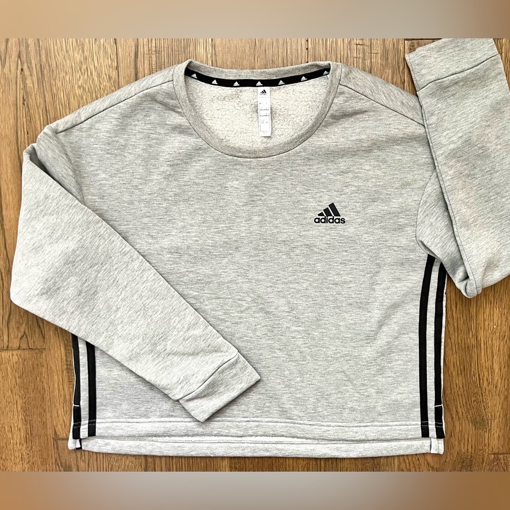 ADIDAS PRIME-GREEN Boxy Cropped 3-Stripe Sweatshirt - Grey Heather - M - Picture 2 of 9